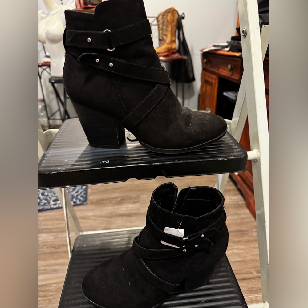 Elegant Black Ankle Booties